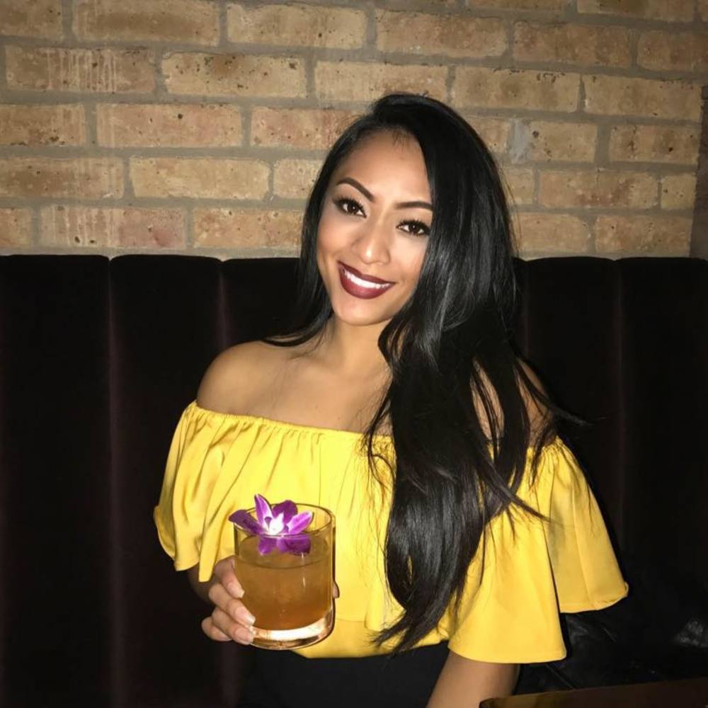 Meet your Posher, Noelle