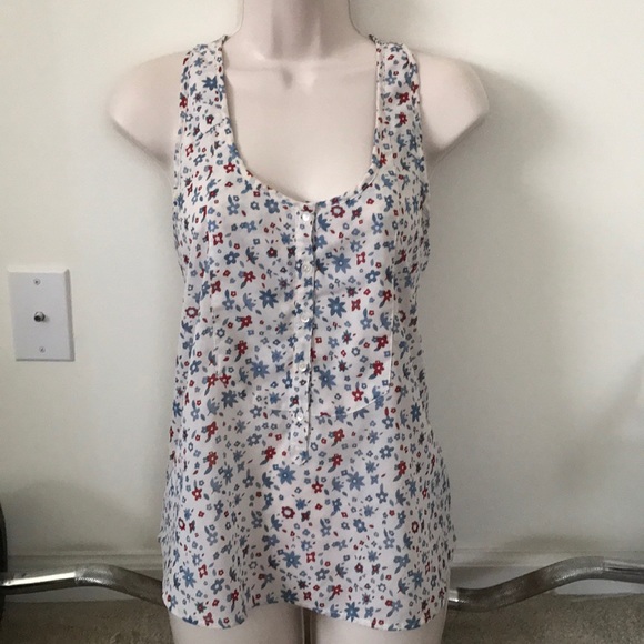 Floral top - Picture 1 of 3