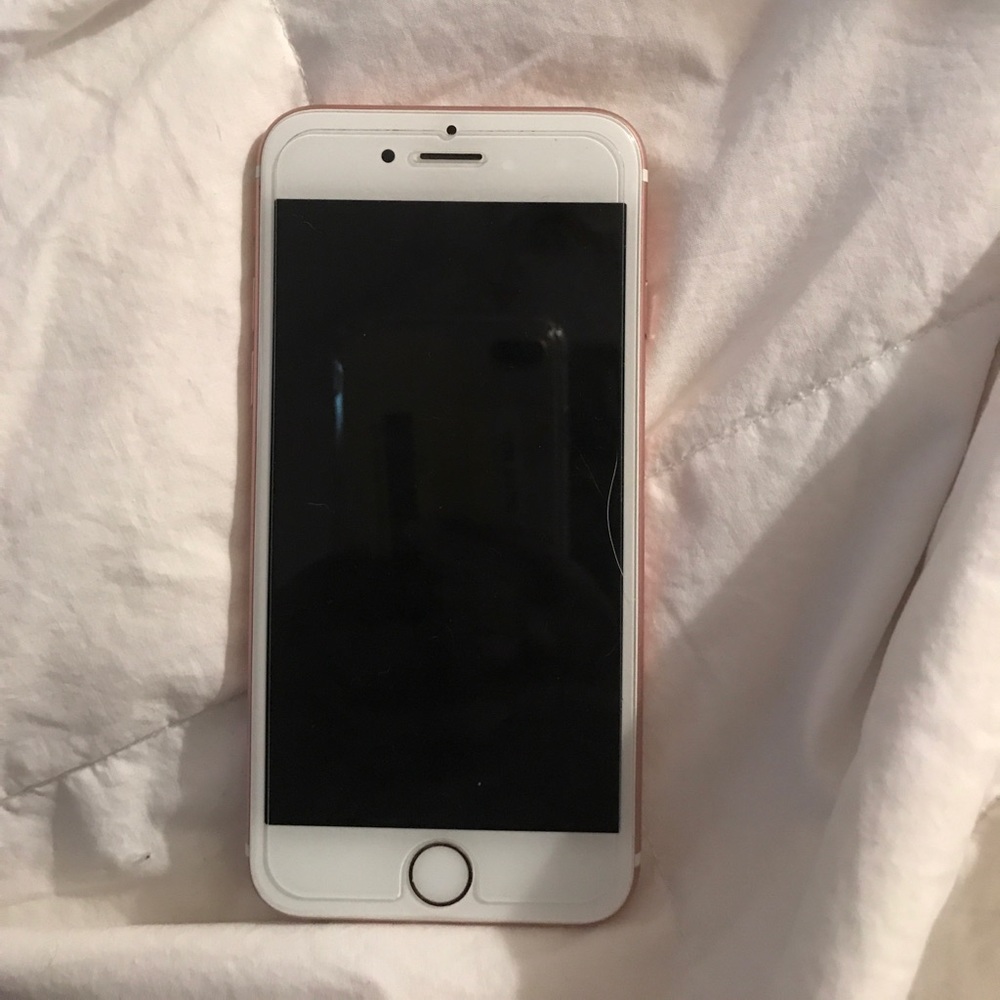 Rose Gold iPhone 6s