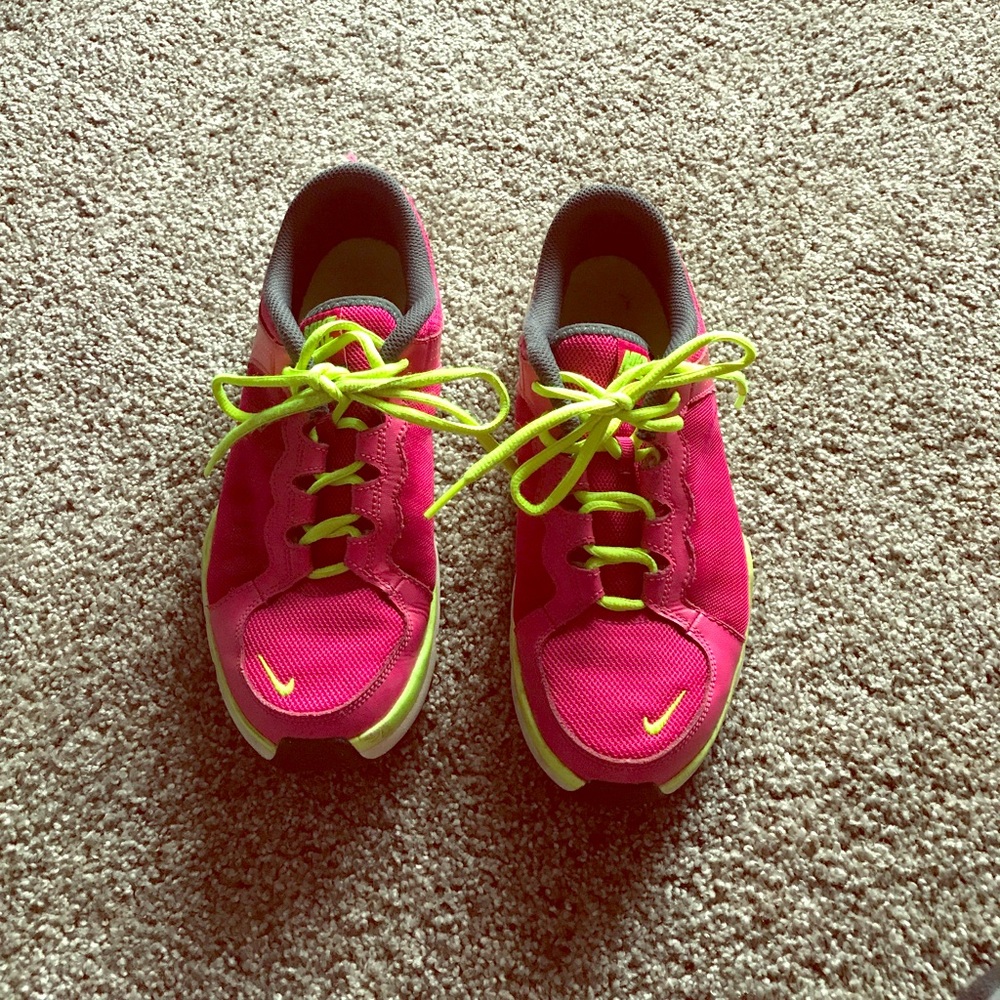 Gym shoes