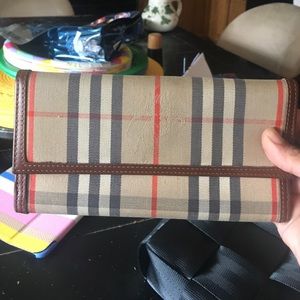Burberry wallet