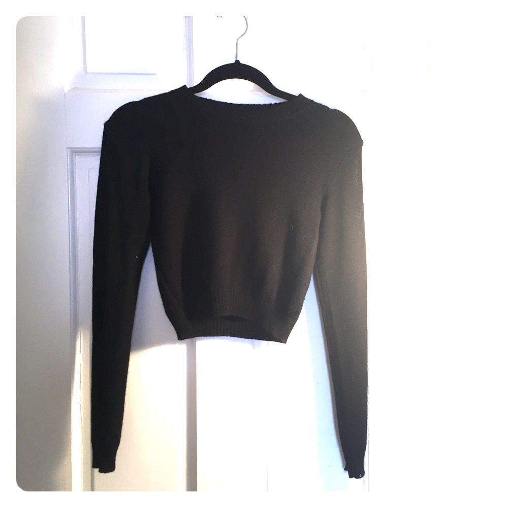 BRANDY MELVILLE CROPPED SWEATER