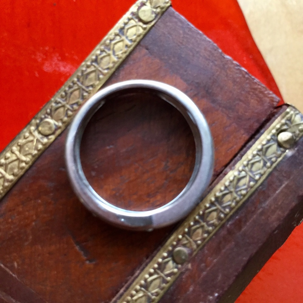 14K WHITE GOLD DIAMONDS ACCENT RING 💍 - Picture 5 of 5