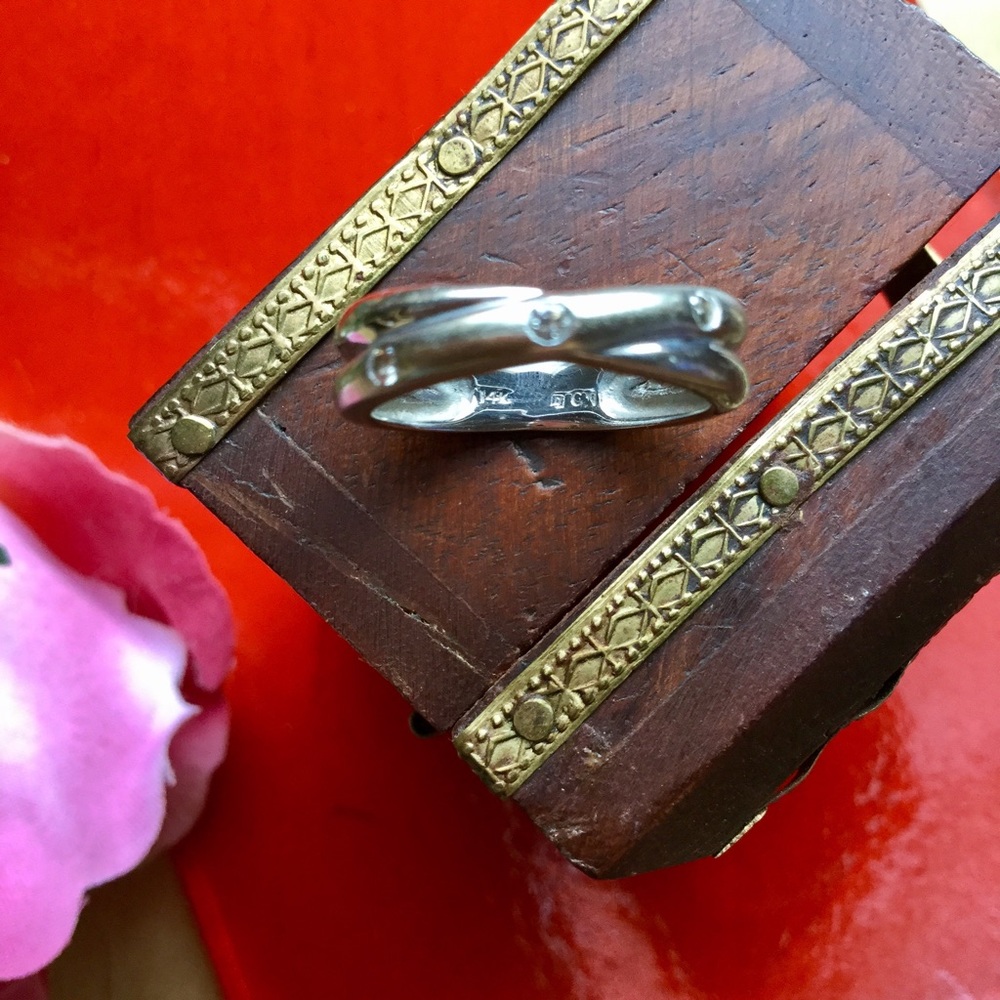 14K WHITE GOLD DIAMONDS ACCENT RING 💍 - Picture 2 of 5