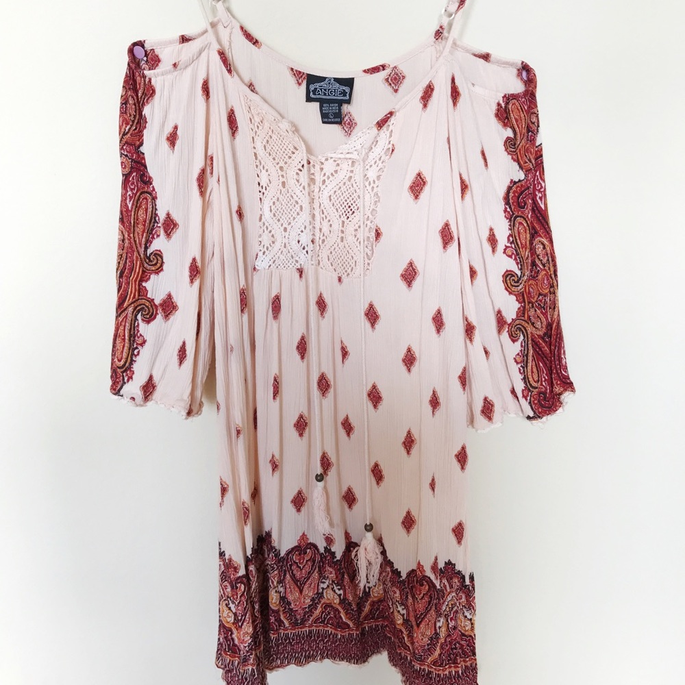 Bohemian off-the-shoulder Dress