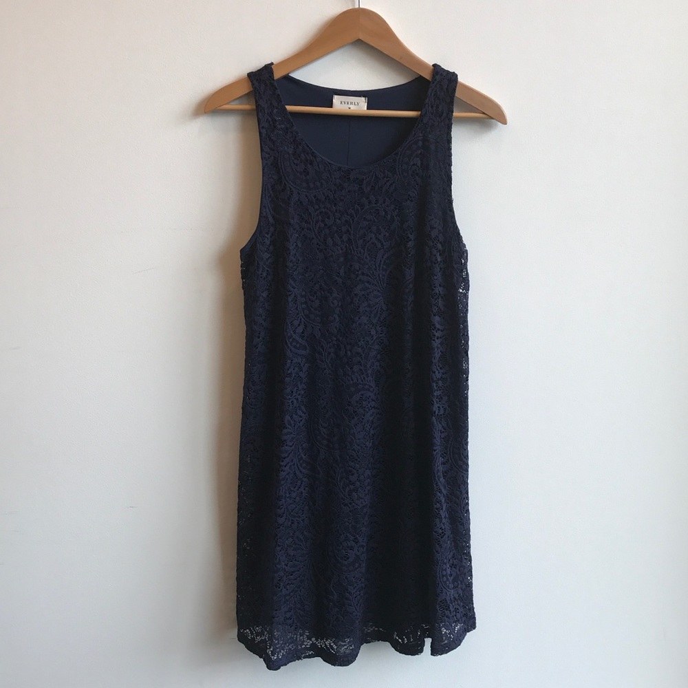Everly Navy Lace Swing Mini Dress Size Medium