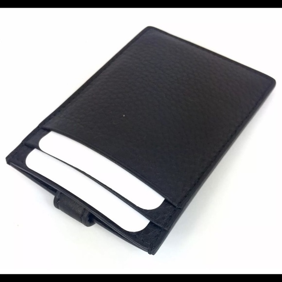 Authentic New Gucci Soho Black leather card case - Picture 3 of 6