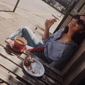 Meet your Posher, Camila