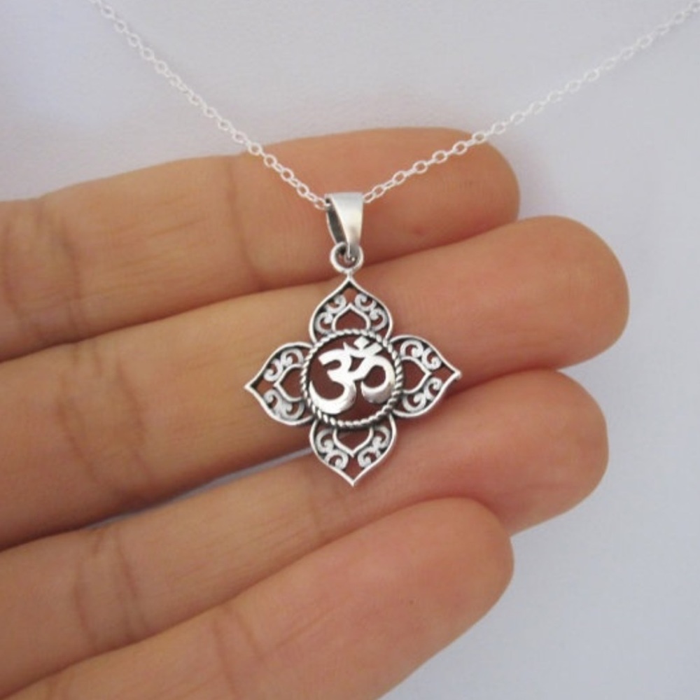 New Silver Om Lotus Flower Necklace Buddha Yoga - Picture 2 of 2