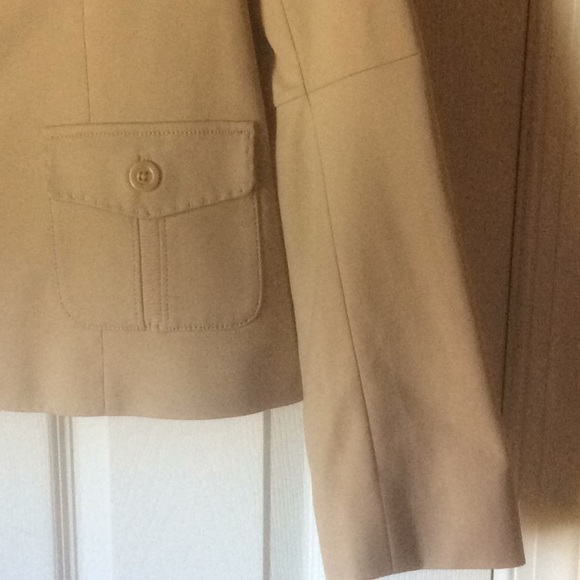 Ellen Tracy Button Blazer - Picture 3 of 8