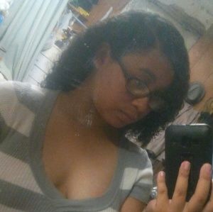 Meet your Posher, Frances