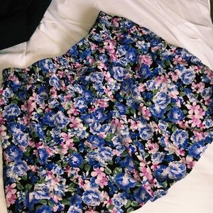 Floral mini skirt