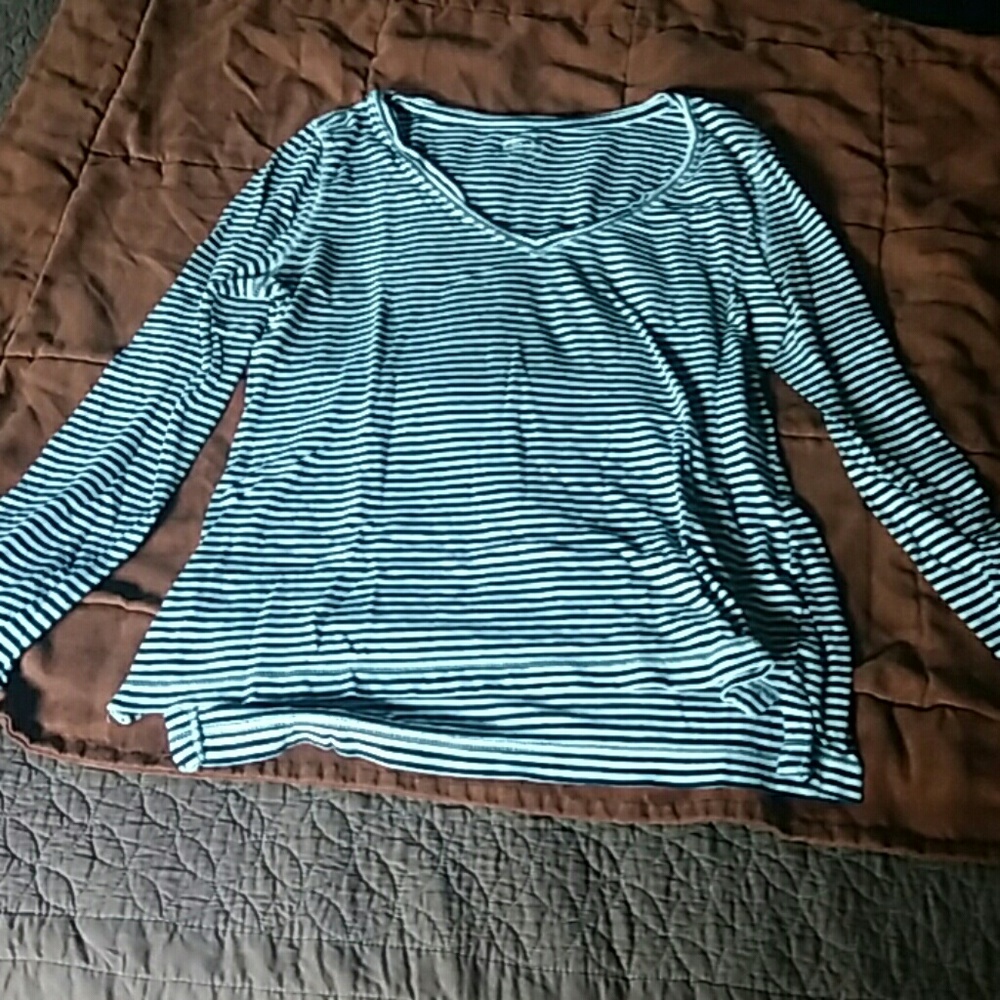Long sleeved tee