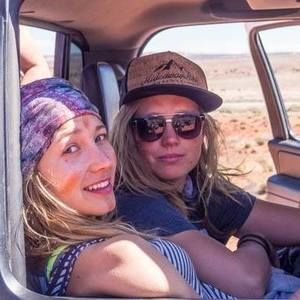 Meet your Posher, Carly