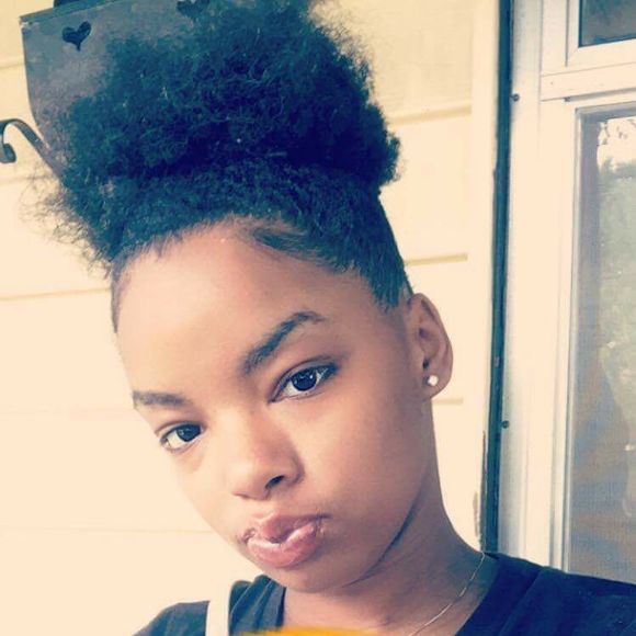 Meet your Posher, Kilaa - Picture 1 of 1