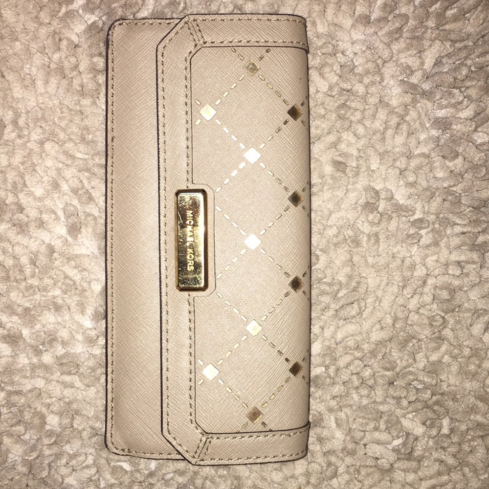 Michael kors wallet