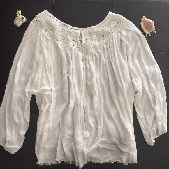 Free People Tops - 🐚Free People Crochet fringe flowey Top🐚Size M/L