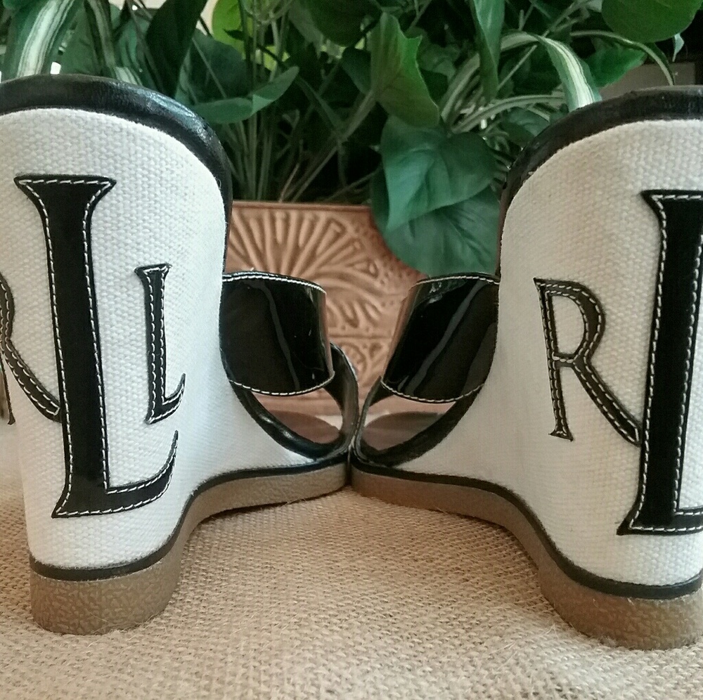 Ralph Lauren Signature patent leather wedges!