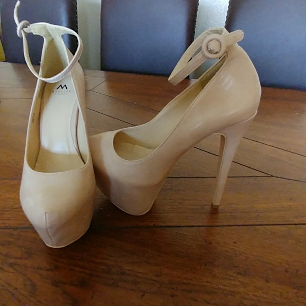 Tan Madison Platform shoes