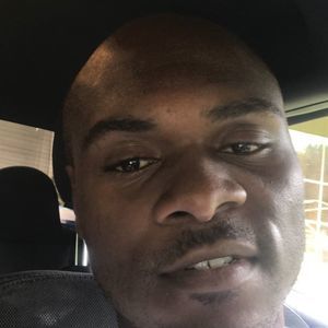 Meet your Posher, Emmanuel