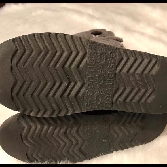 (SOLD) UGG Grey Tall Sweater Boots - Picture 2 of 4