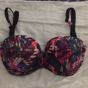 A Victoria's Secret bra