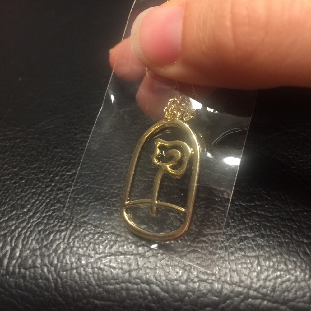 NWT Enchanted Rose from Beauty and the Beast - Picture 2 of 3