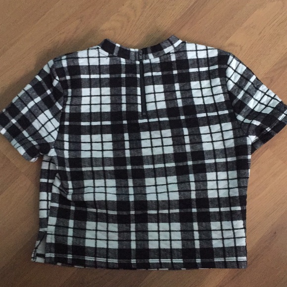 Top - Picture 2 of 2