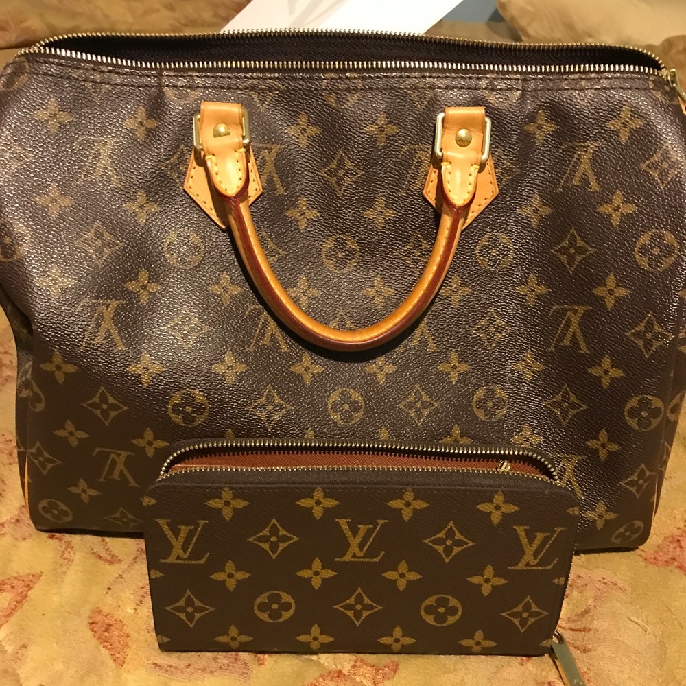 💯Authentic Louis Vuitton set
