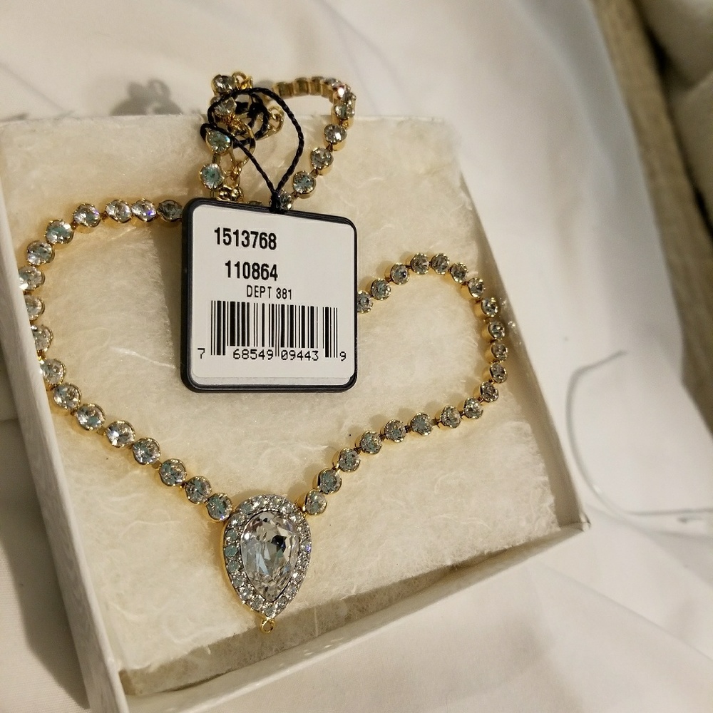 SWARVOSKI Vintage. NWT