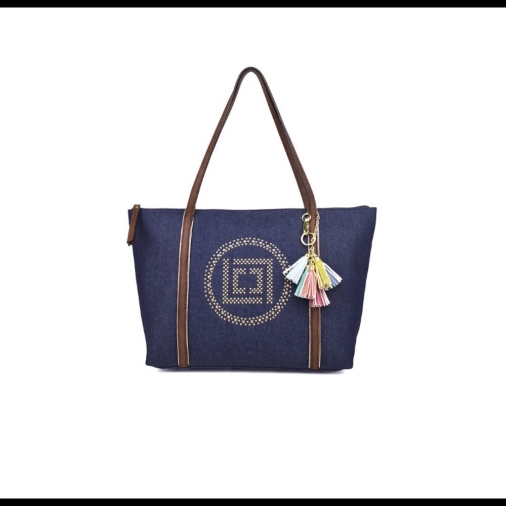 NWT!! 🎉 Liz Claiborne Debbie Appliqué Tote
