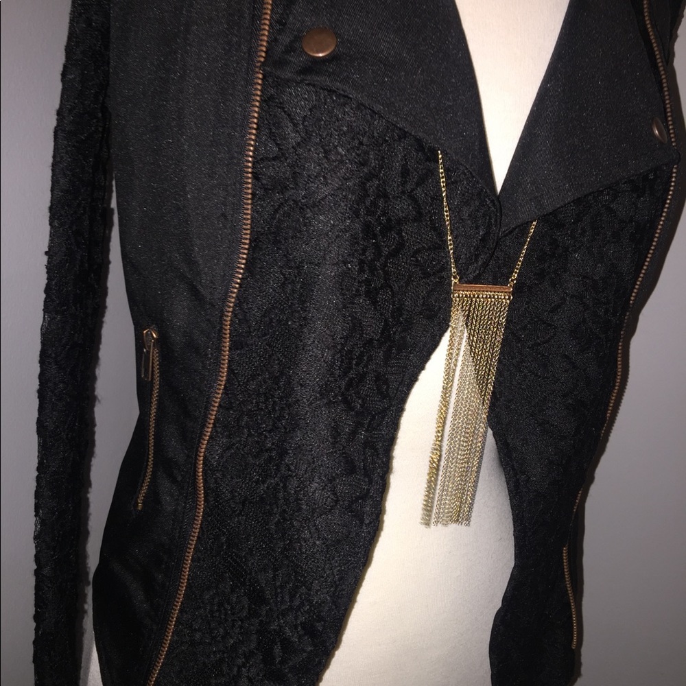 Lace jacket - Picture 3 of 3