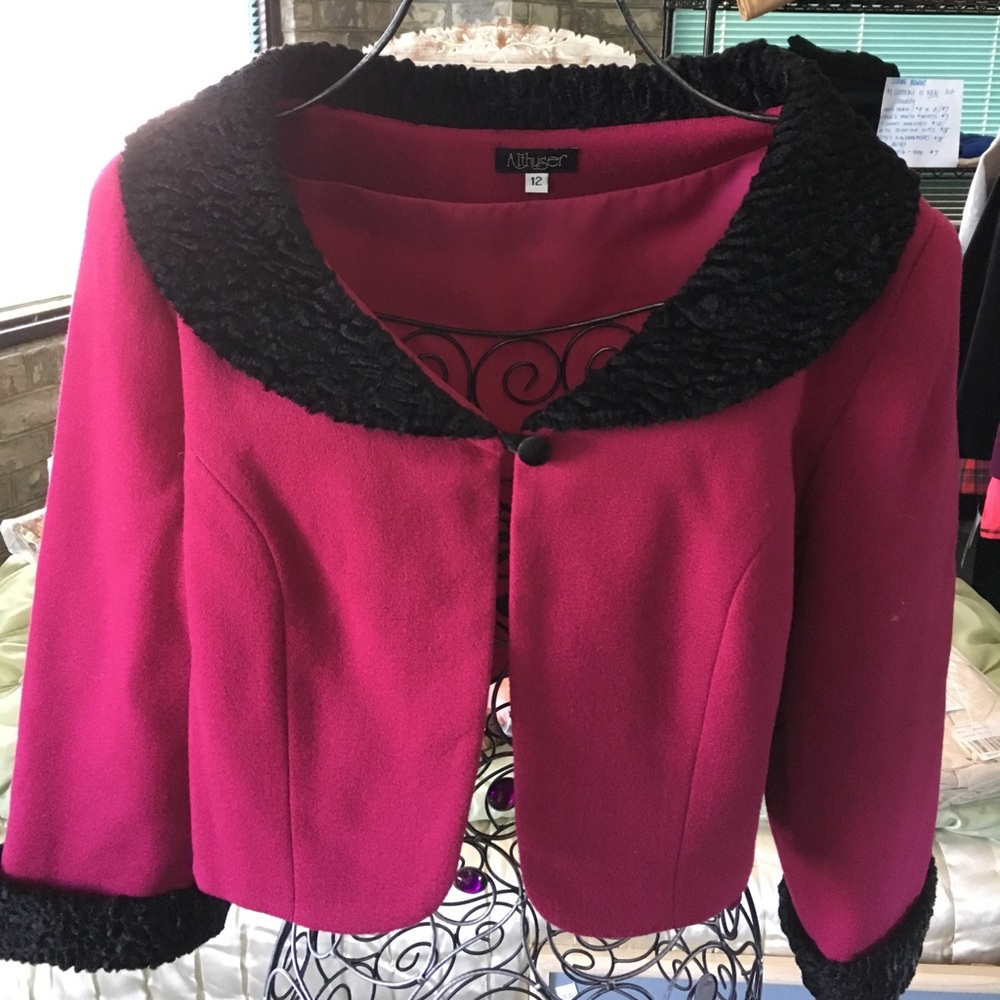 Vintage Look Faux Shearling Collared Jacket/Shrug