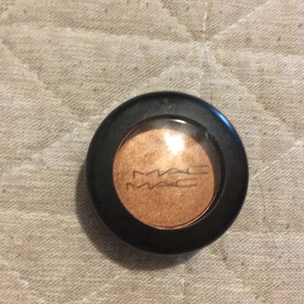 Mac single eyeshadow Amber lights