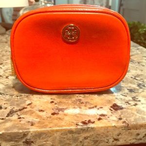 Tory burch cosmetic case
