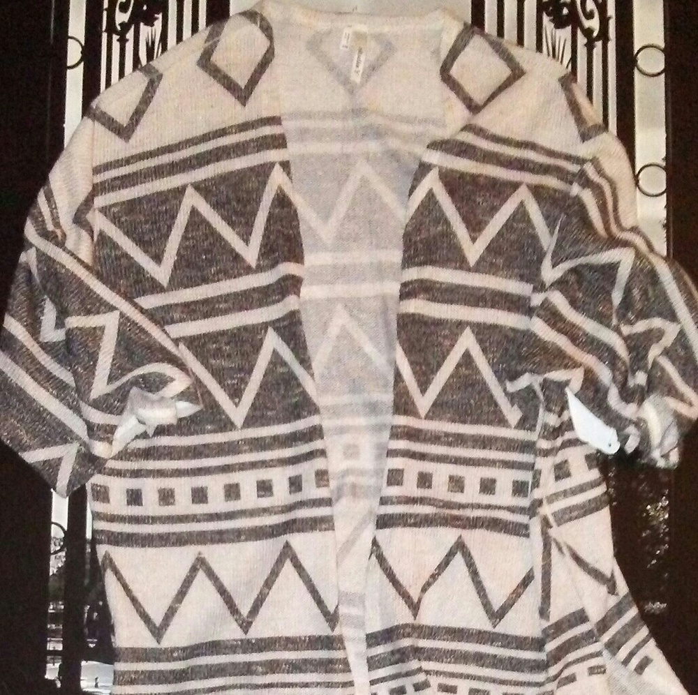 STUDIO Y CARDIGAN