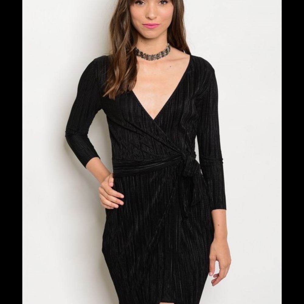 Black Wrap Dress~Host Pick~On SALE - Picture 5 of 6