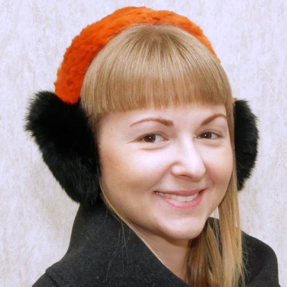 Cleveland Knit Hat with Fox Fur Pom