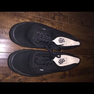 ***NEW*** Black Vans