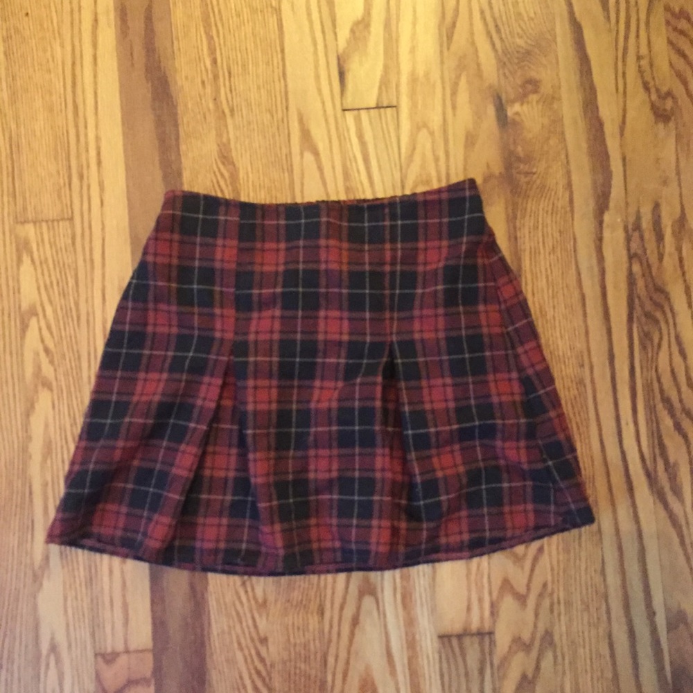 Brandy Melville red plaid skirt