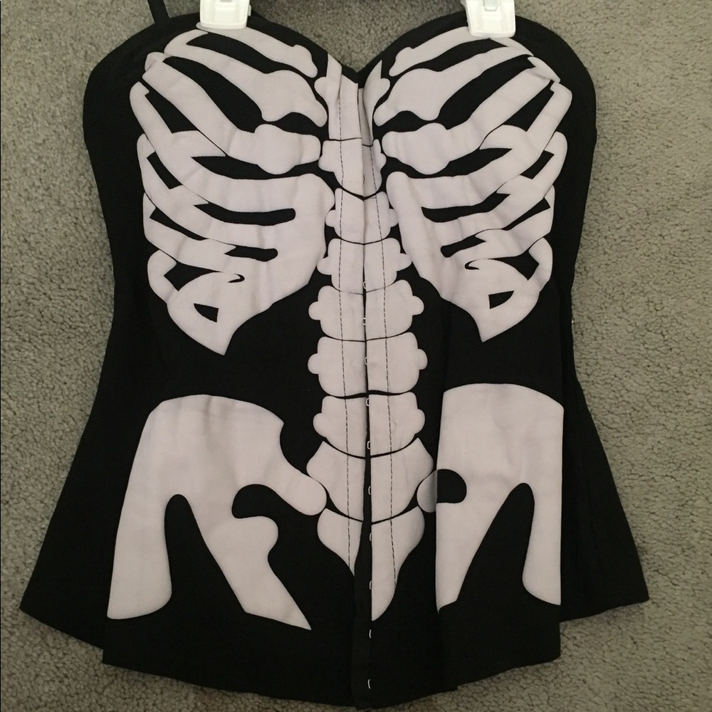 Skeleton Top