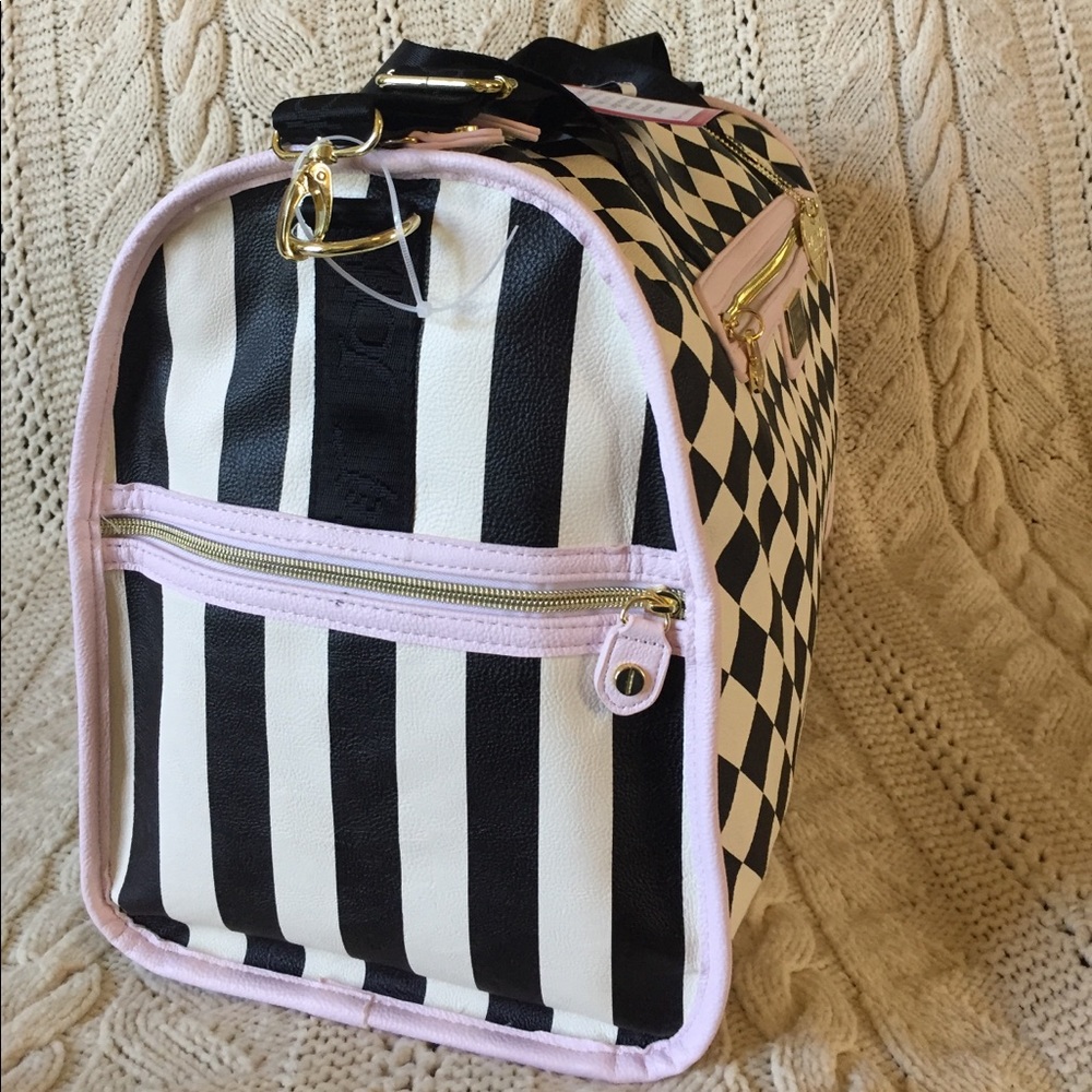 Betsey Johnson harlequin check weekender duffel - Picture 4 of 7