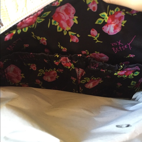 Betsey Johnson harlequin check weekender duffel - Picture 6 of 7