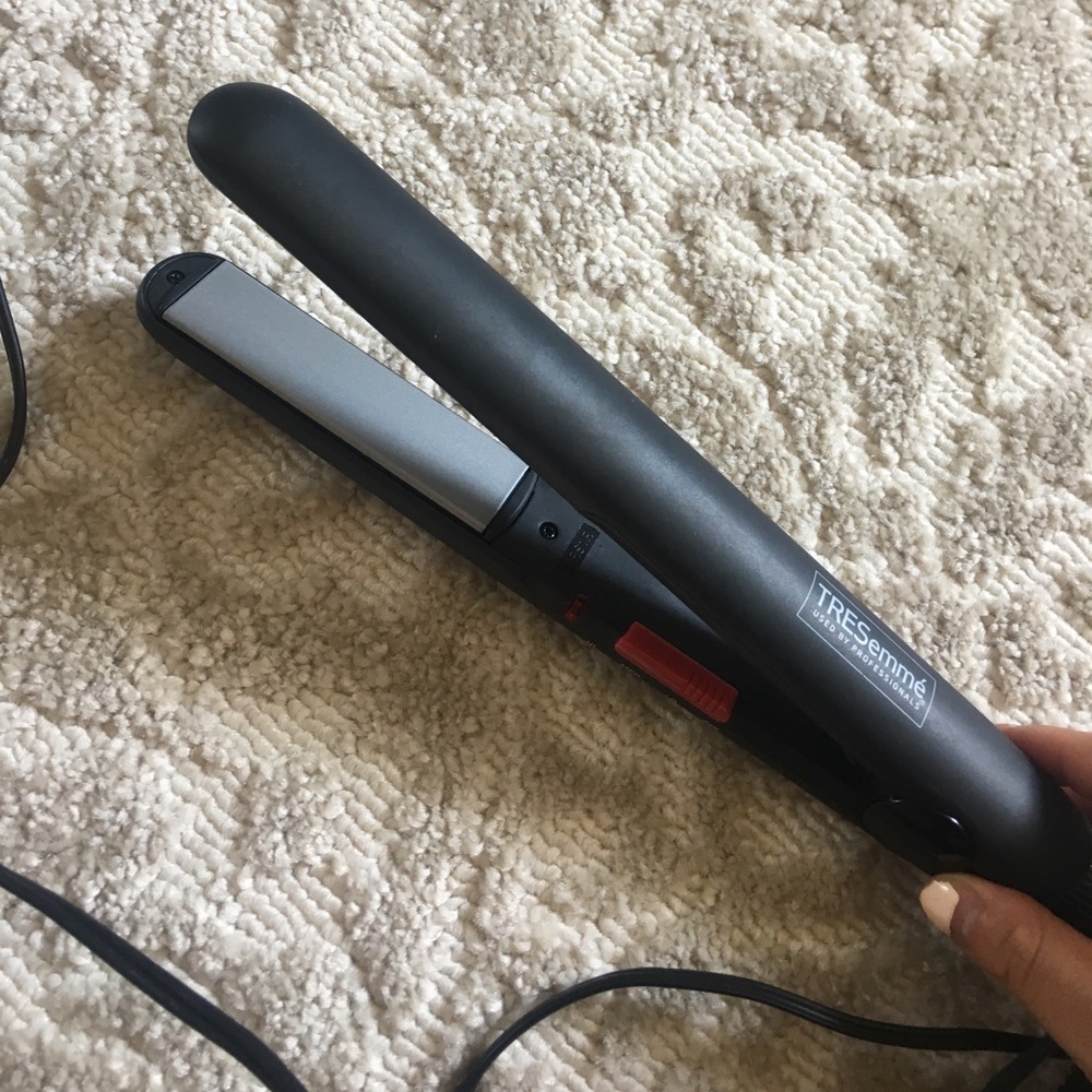 Tresemmé Hair Straightener