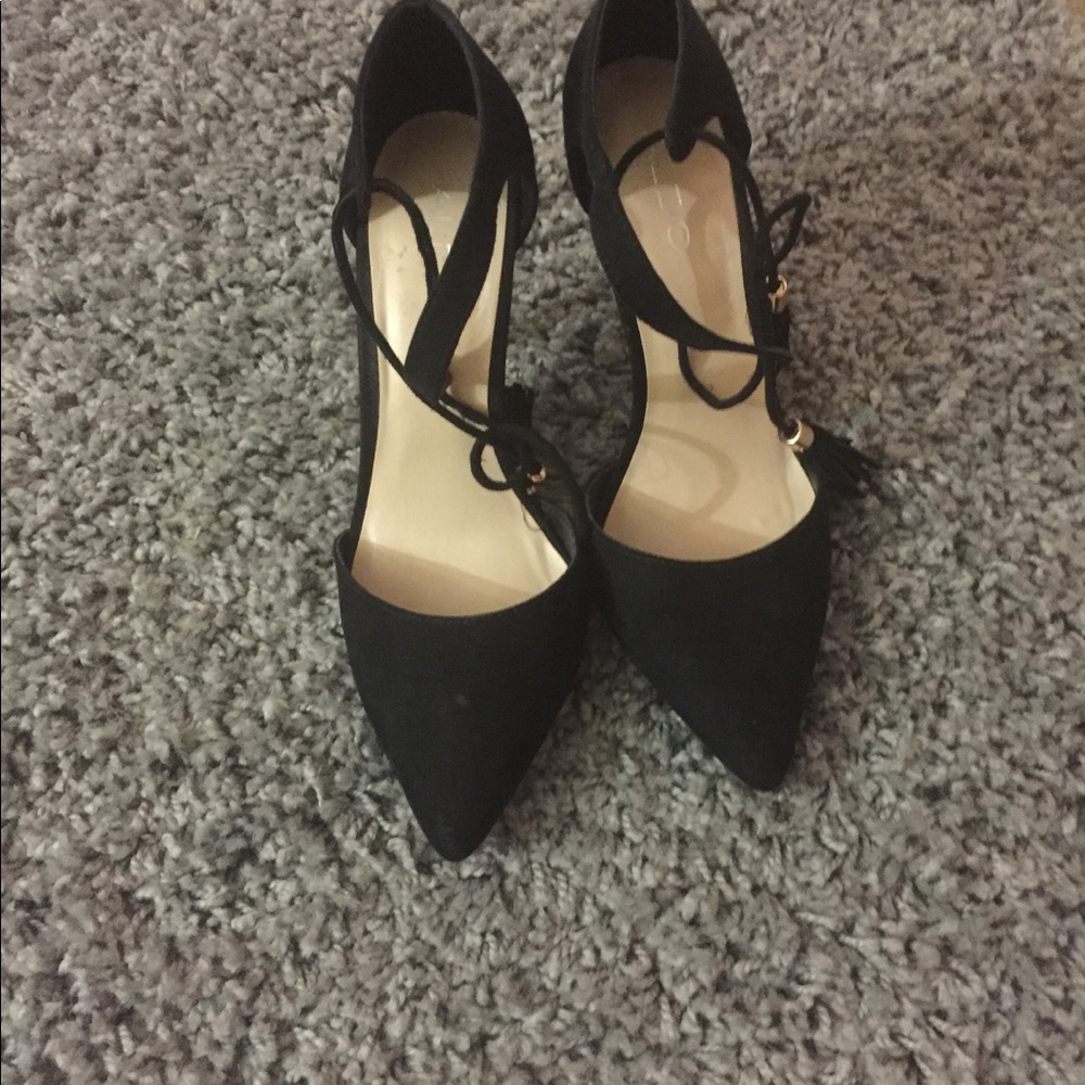 Aldo pointed toe heels