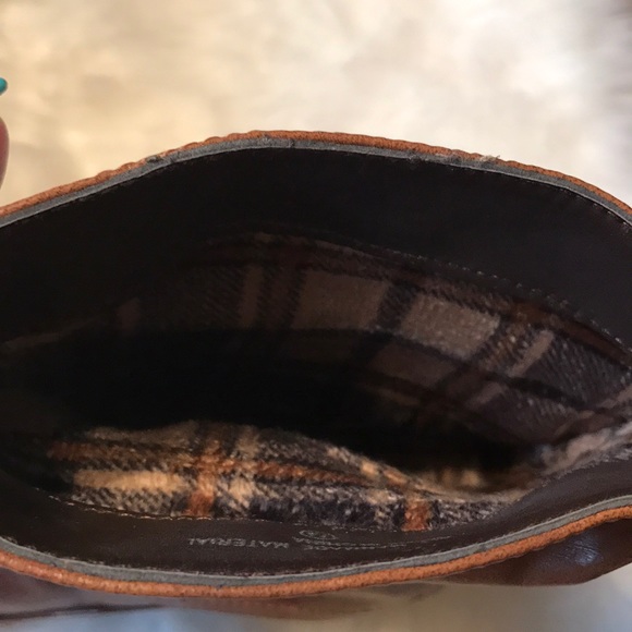 Cute booties for fall🍂 - Picture 3 of 4