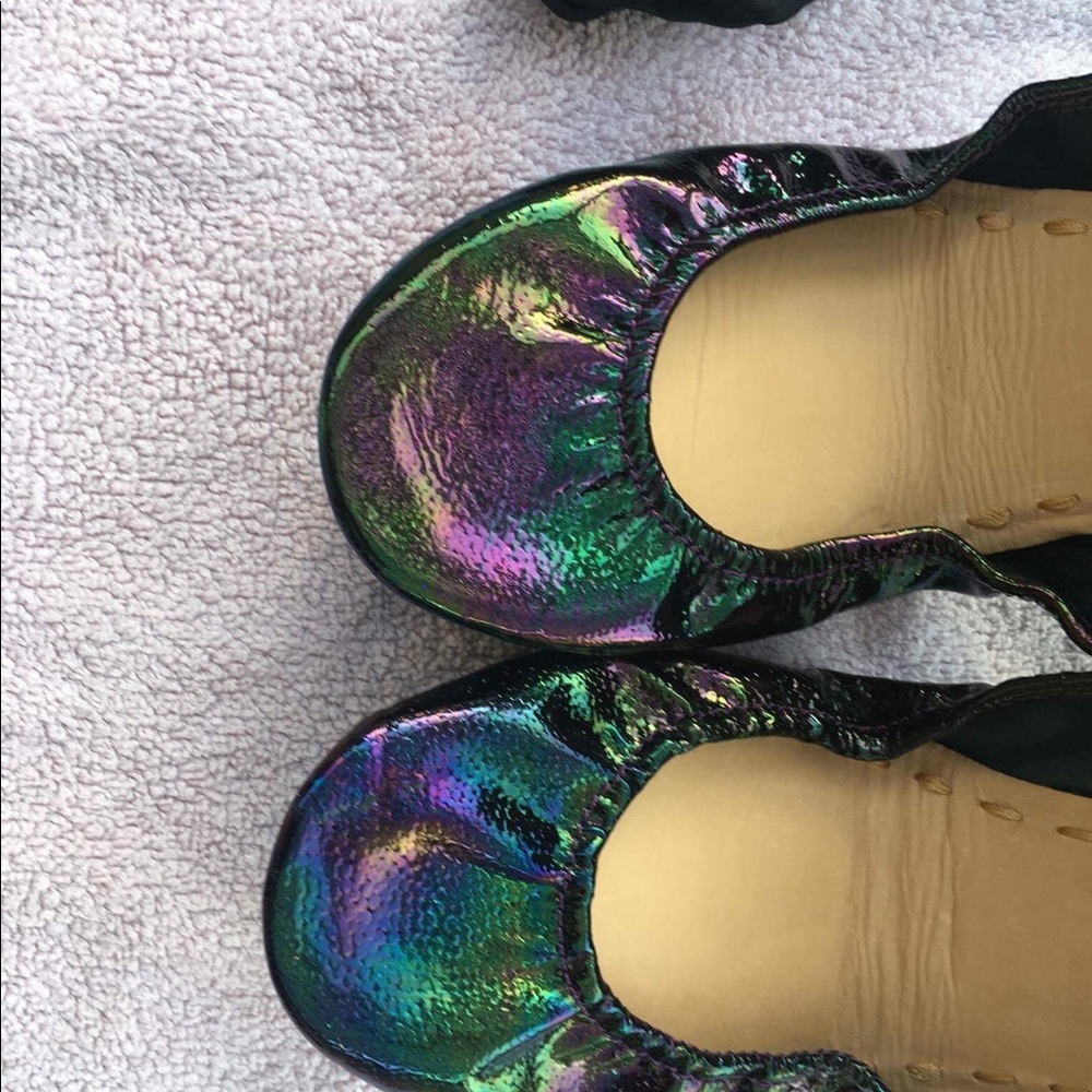 ISO TIEKS SIZE 9 ANY COLOR