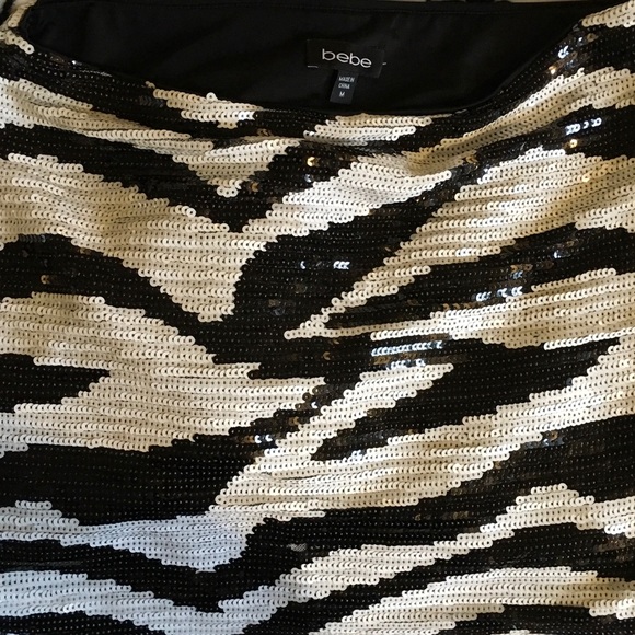 Bebe Black and white zebra sequin mini skirt - Picture 4 of 5