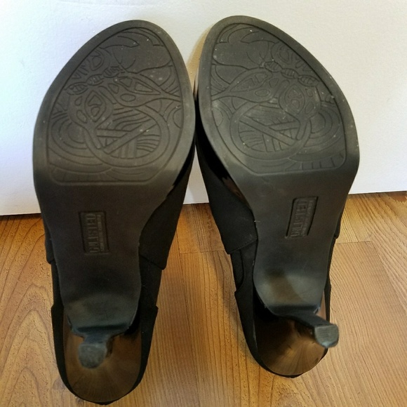 Classy Black Heels - Picture 4 of 6