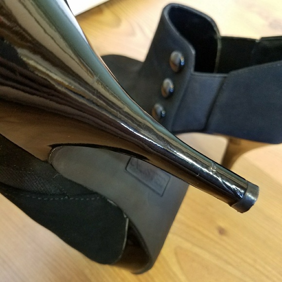 Classy Black Heels - Picture 6 of 6